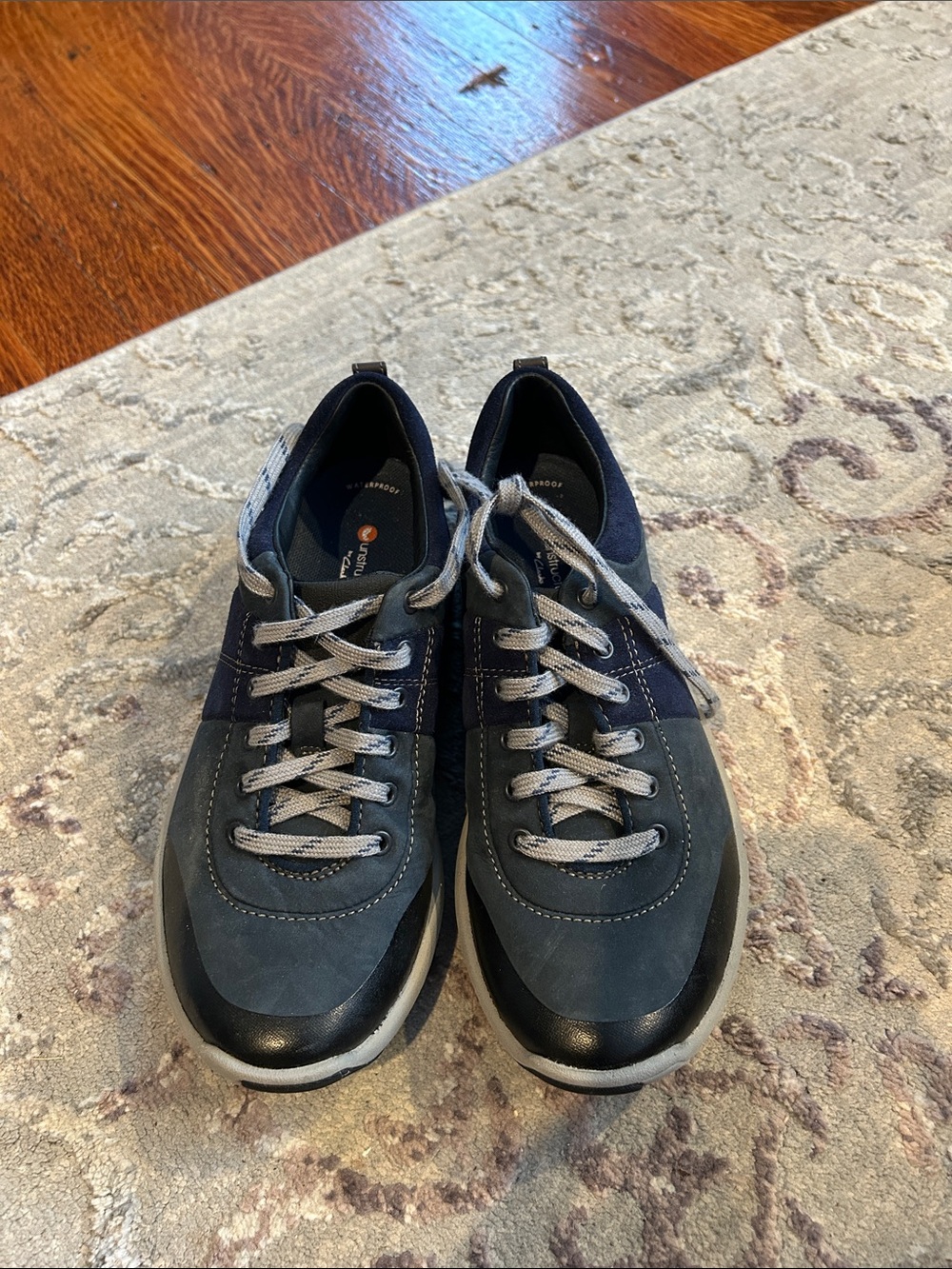 Women’s Casual Clark’s unstructured wave walk Sneakers in Navy